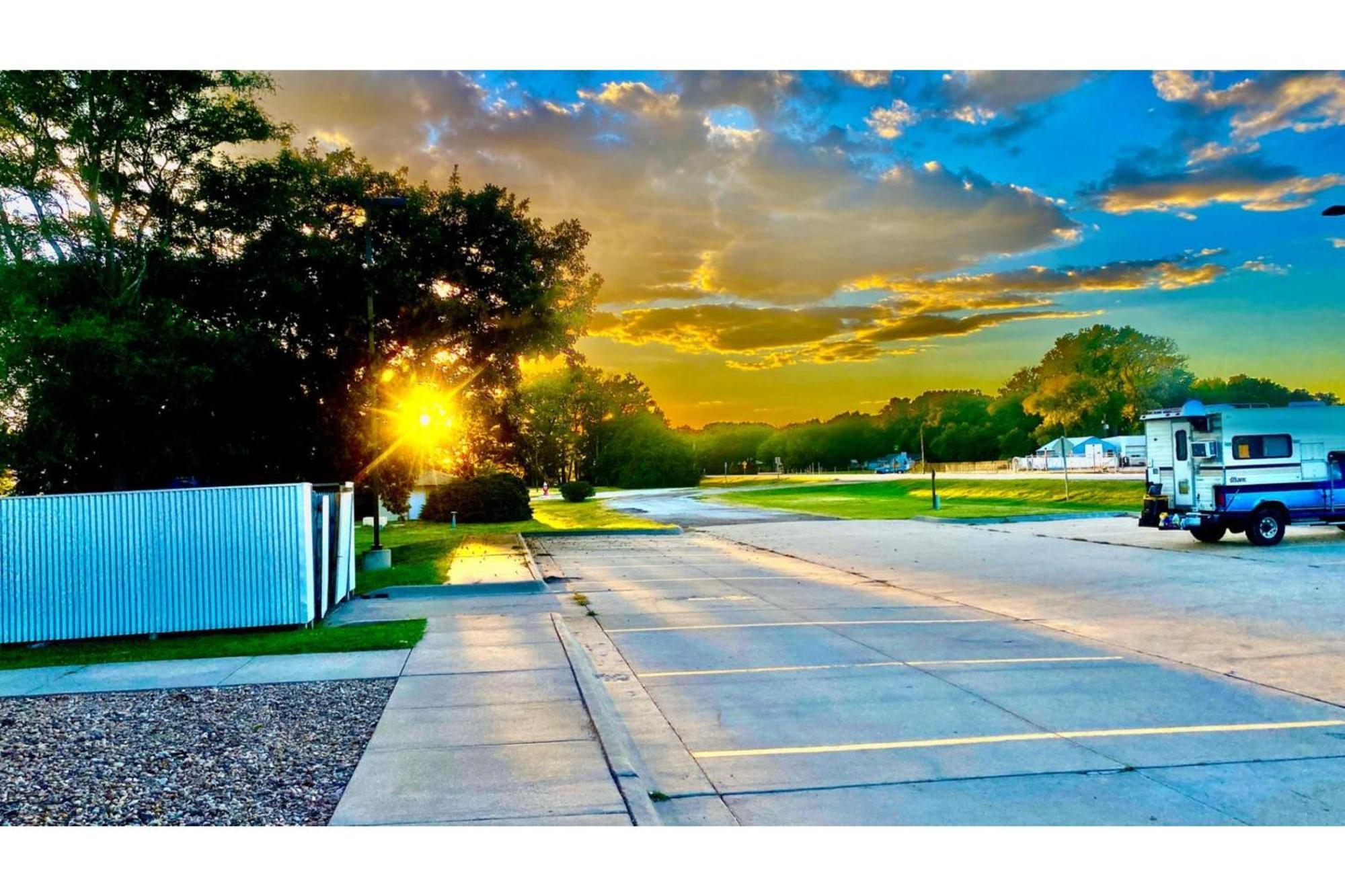 Park View Inn & Suites Hoisington Near Great Bend Exteriér fotografie