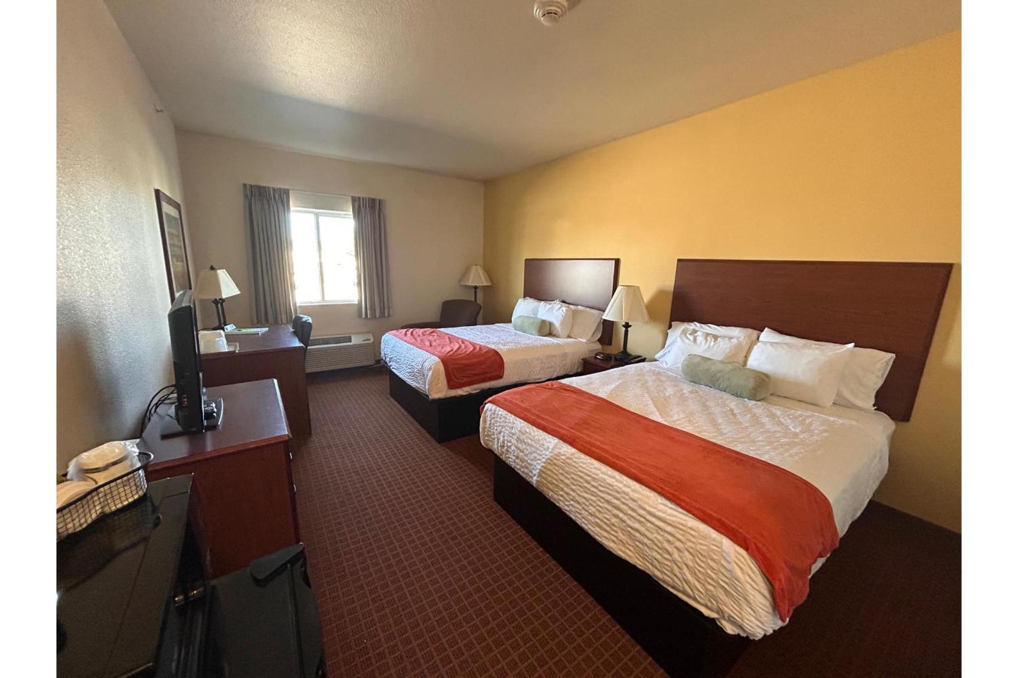 Park View Inn & Suites Hoisington Near Great Bend Exteriér fotografie