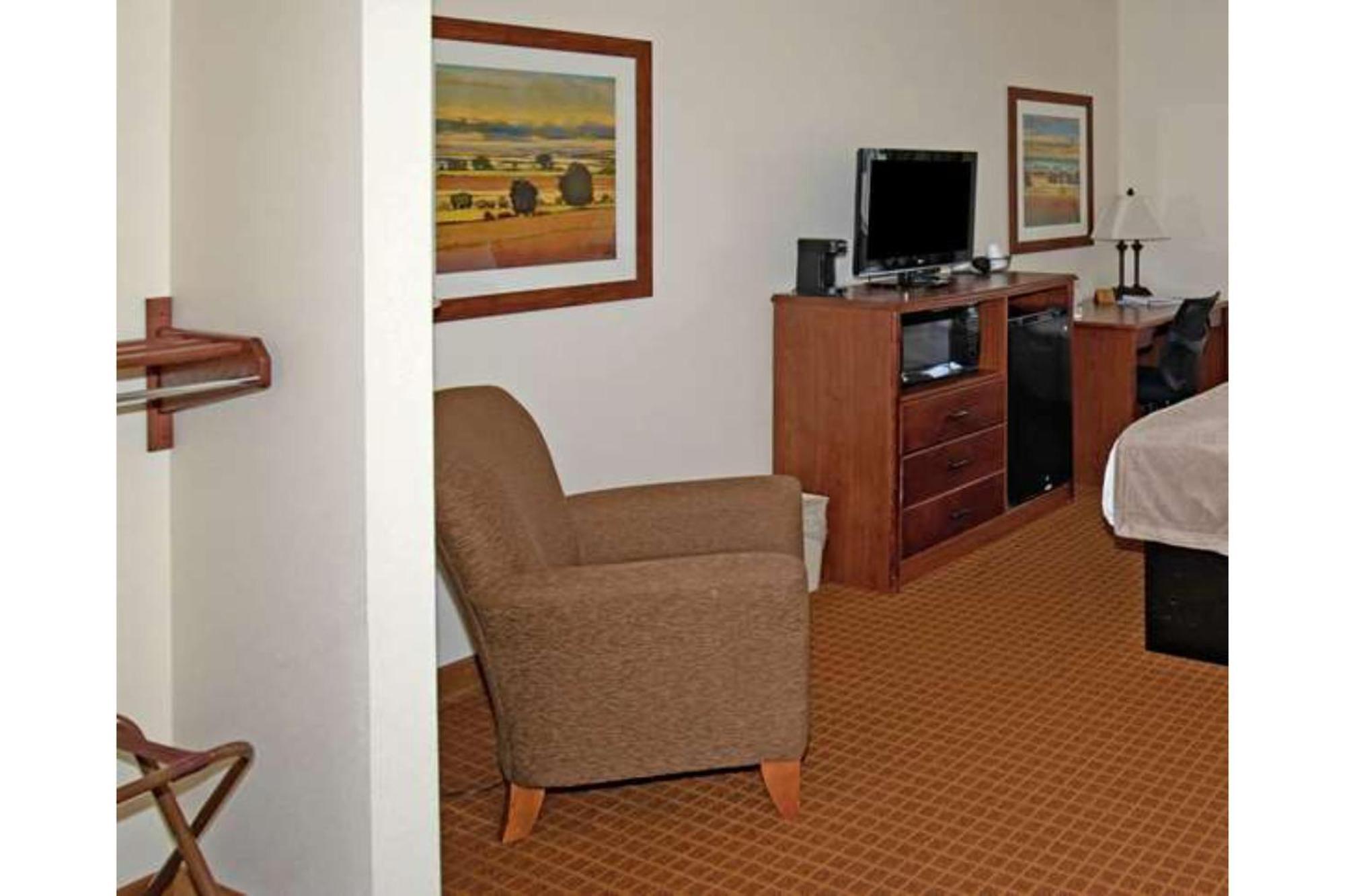 Park View Inn & Suites Hoisington Near Great Bend Exteriér fotografie